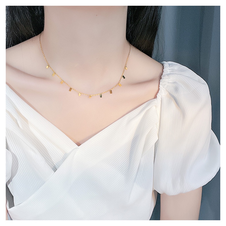 Dây chuyền thép titan mặt dáng vuông dài nhỏ thời trang Hàn Quốc màu vàng đồng dành cho bạn nữ
