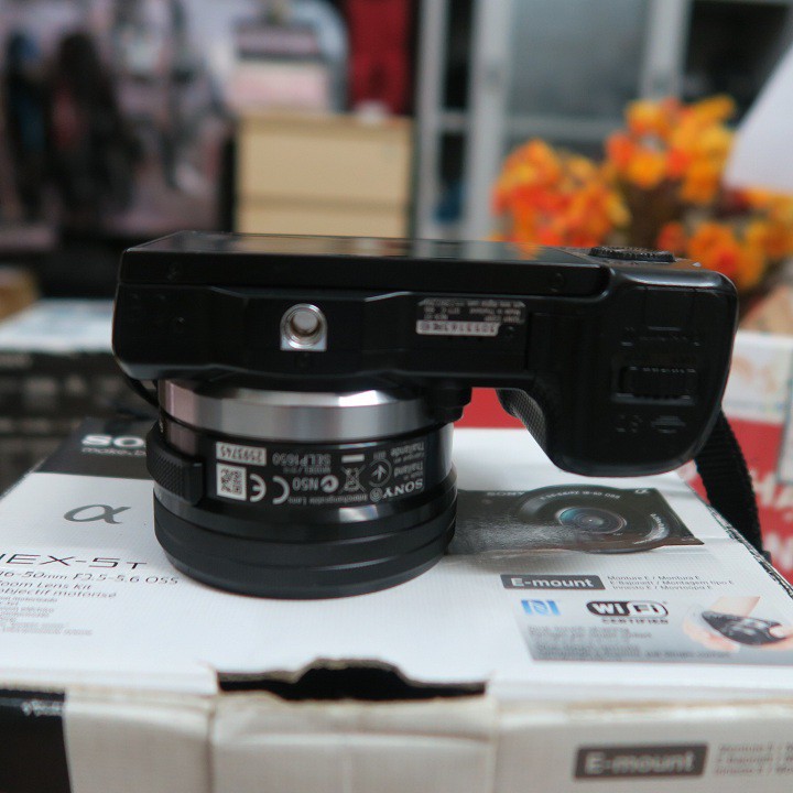 Máy ảnh Sony Nex 5T kèm ống kính 16-50 fullbox có wifi