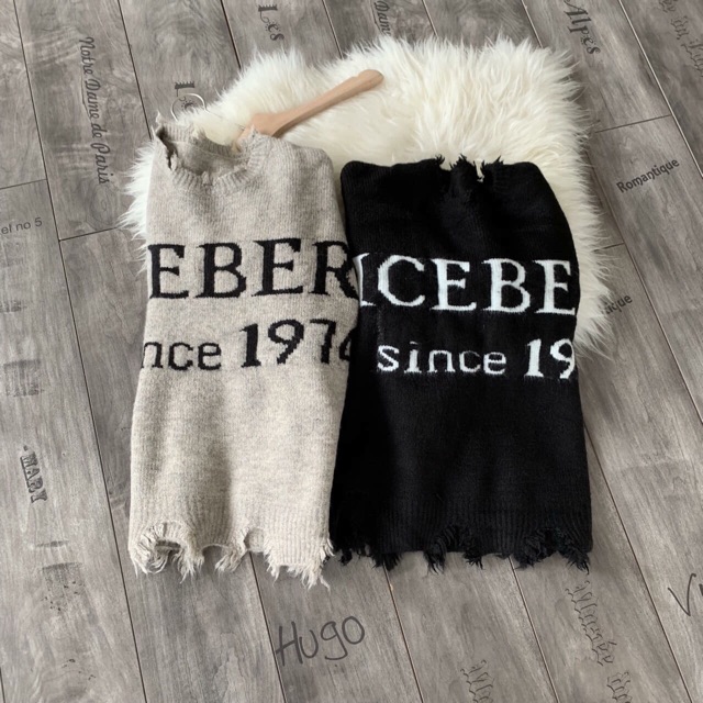 Áo len chữ rách 1974