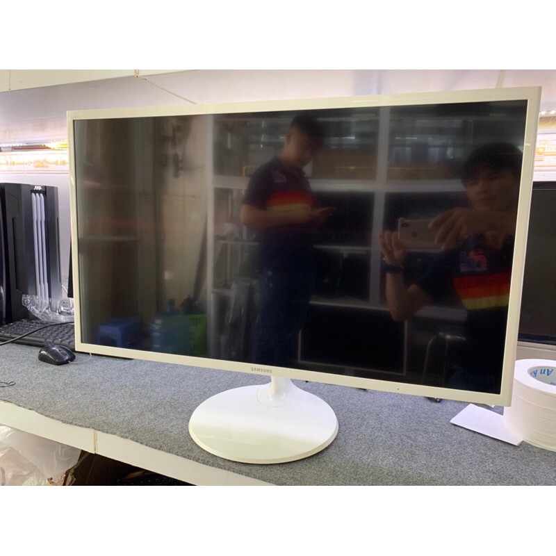 LCD SAMSUNG 32in ưide led Ips siêu đẹp | BigBuy360 - bigbuy360.vn