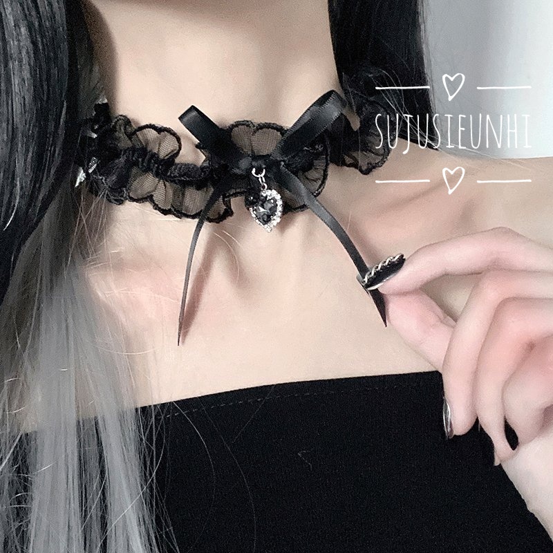 Vòng choker đeo đùi hoặc cổ ren nơ nhỏ đính đá hình tim