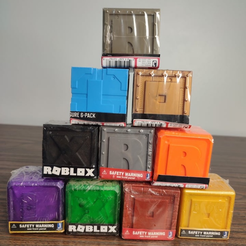 Roblox Toy Box Hàng Chính Hãng Có Code