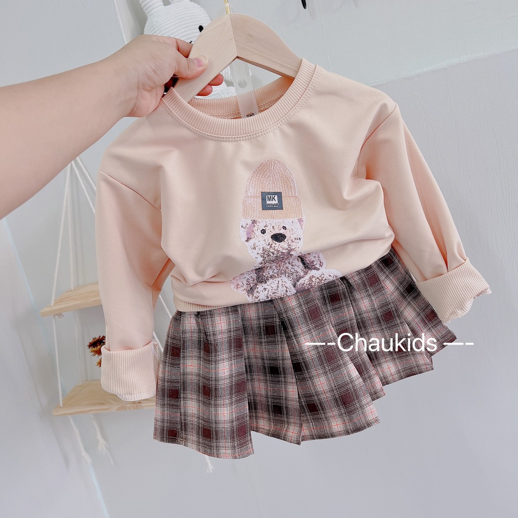 Set Áo Váy Bé Gái Thu Đông Siêu Xinh, Set Áo Thu Đông Hình Gấu Chất Da Cá Kèm Chân Váy Kẻ Xếp Ly Vải Thô Mềm Đẹp-CKTD26
