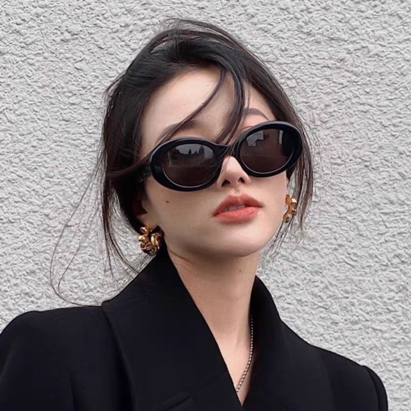 Kính Mát Gọng Oval Chống Tia UV Mỏng Nhẹ Phong Cách Âu Mỹ Cho Nữ