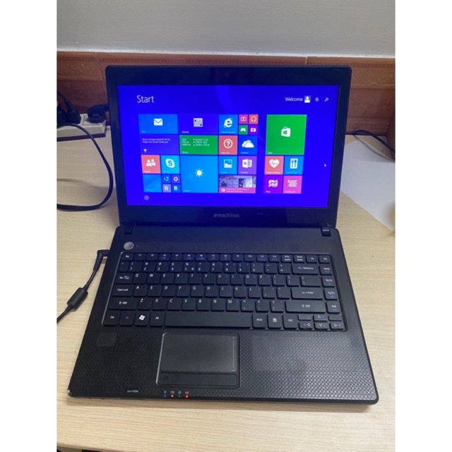 Laptop bán hàng online chính hãng