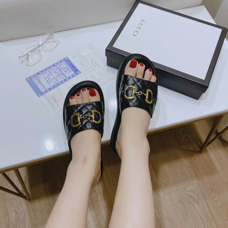 Dép Bánh mì khóa siêu nhẹ