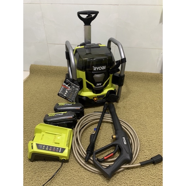 Máy rửa xe pin ryobi 36v