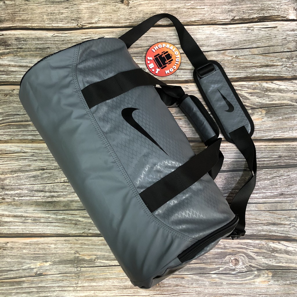 Túi thể thao [ MADE IN INDONESIA ] Túi tróng N.I.K.E Team Training Duffel Small BA4516 -  Thiết kế thông minh CHỐNG NƯỚ | BigBuy360 - bigbuy360.vn