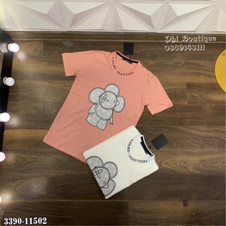 Áo Tee Lv Nam Cổ Dệt Chữ Nổi Gấu Hoa Chữ