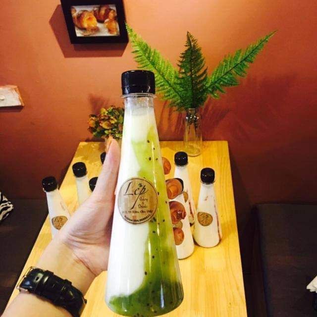 Chai nhựa trong tam giác đựng trà sữa, sữa chua, nước ép 330ml | BigBuy360 - bigbuy360.vn