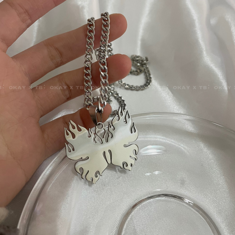 vòng cổ Mặt Hình Bươm Bướm Dễ Thương Cho Nữ