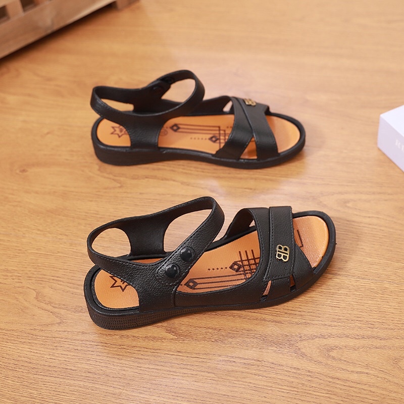 Giày trung niên nữ cho bà cho mẹ dép quai hậu nữ sandal siêu êm chân, xăng đan đế bằng