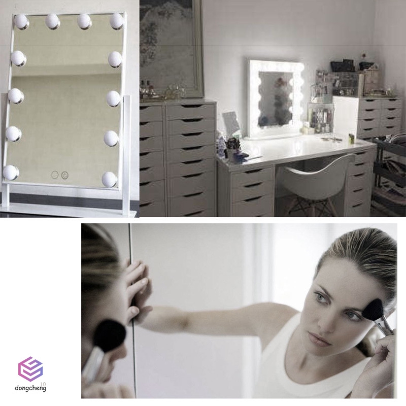 Đèn LED 4 Bóng Siêu Sáng Gắn Gương Trang Điểm Tiện Dụng