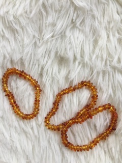 Vòng tay hổ phách Ba Lan