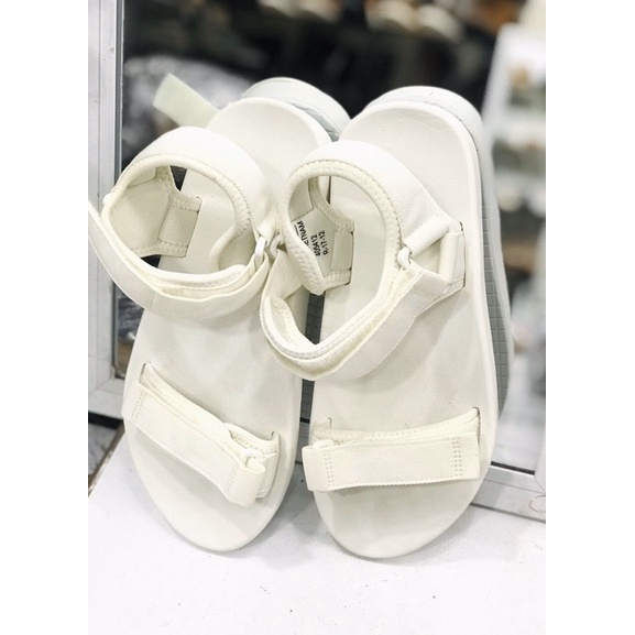 Giầy sandal