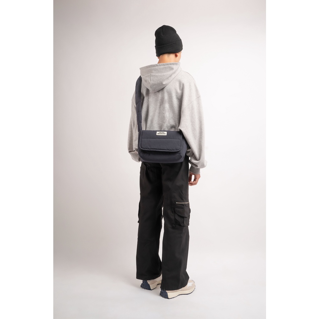 Túi đeo chéo chần bông POPOP PUFFER BAG NAVY