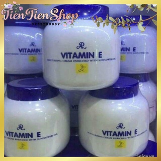 KEM DƯỠNG ẨM VITAMIN E