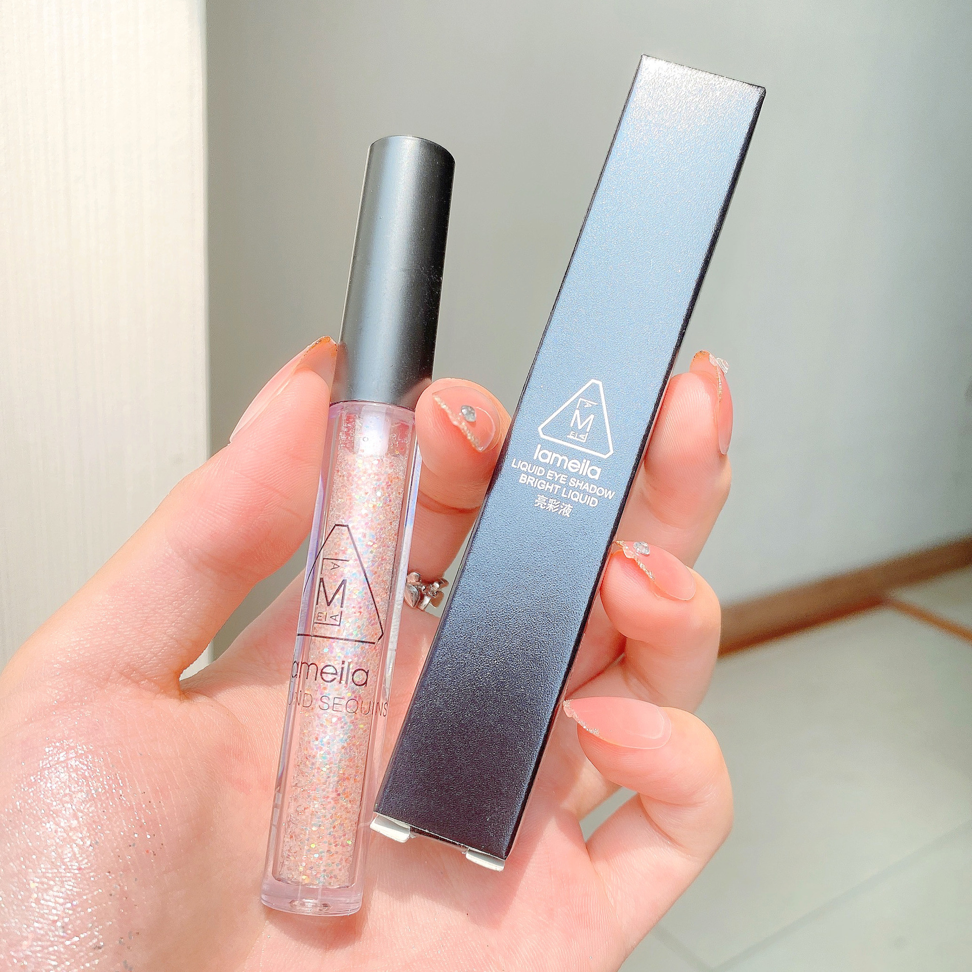 [Hàng mới về] Phấn mắt Lameila dạng nhũ ánh kim cương lấp lánh thời trang | BigBuy360 - bigbuy360.vn