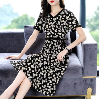 Váy nữ họa tiết đẹp xinh, kiểu dáng mới lạ, thanh lịch