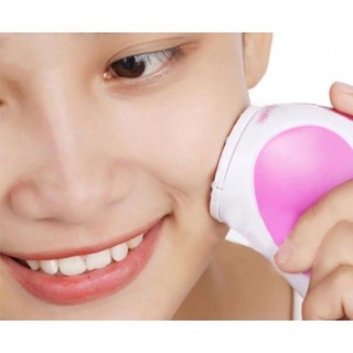 Máy rửa & massage mặt Lagi DS 028