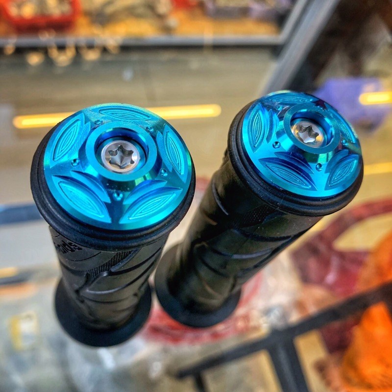 [ HOT ] COMPO Gù Titan Gr5 Và Bao Tay Spider