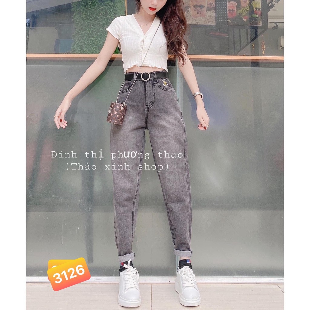 Quần jean nữ dáng baggy có thêu hoa cúc hottrend trên túi - Quần jean baggy cạp cao - CM Shop