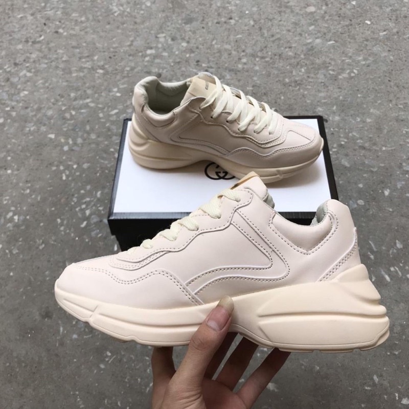 Hàng lẻ size 38- Thanh lý giày sneaker nữ bị lem như hình chi tiết