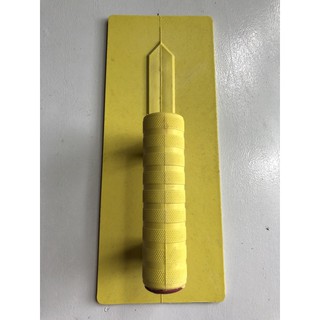 Bàn Xoa Nhựa Vàng, Đen