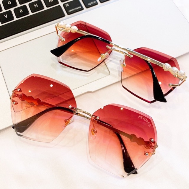 Mắt Kính Nữ Thời Trang Cao Cấp