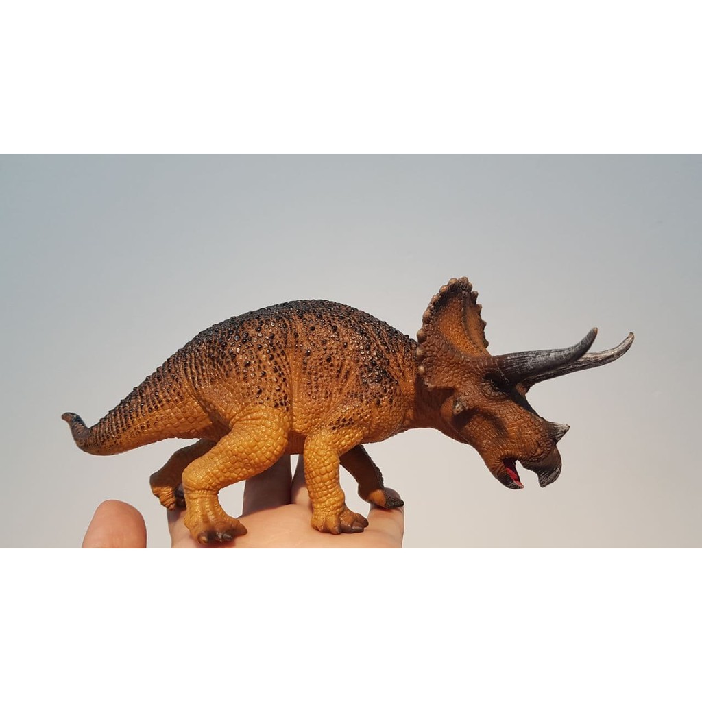 MÔ HÌNH ĐỘNG VẬT - KHỦNG LONG BA SỪNG