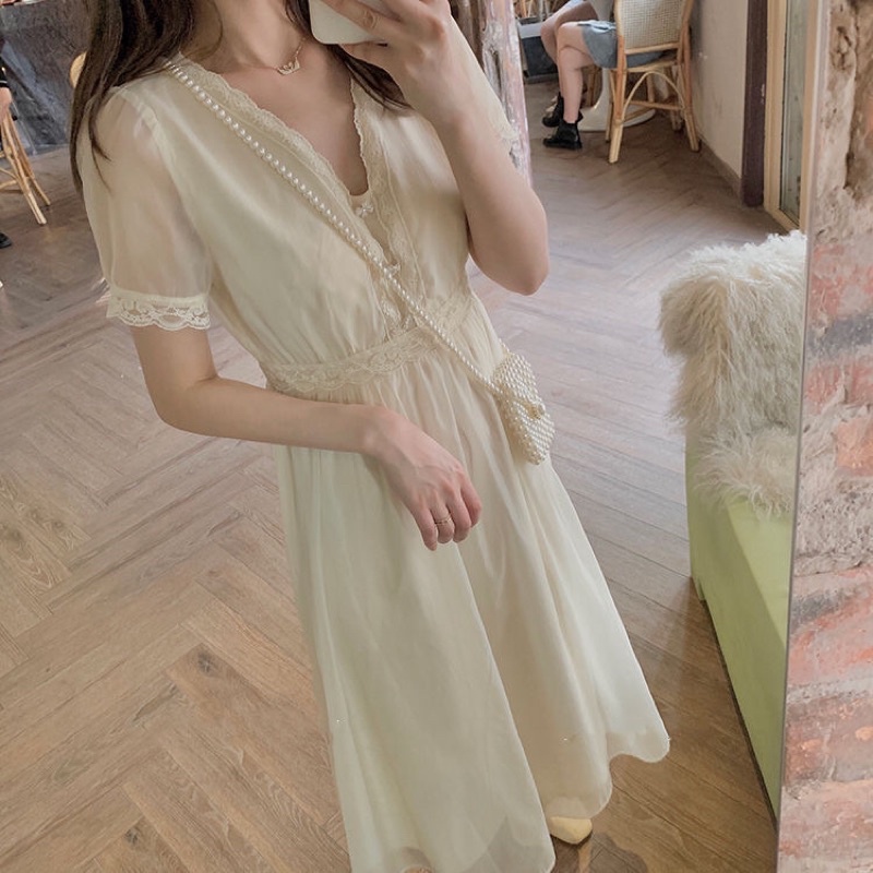 Váy tiểu thư tay lỡ