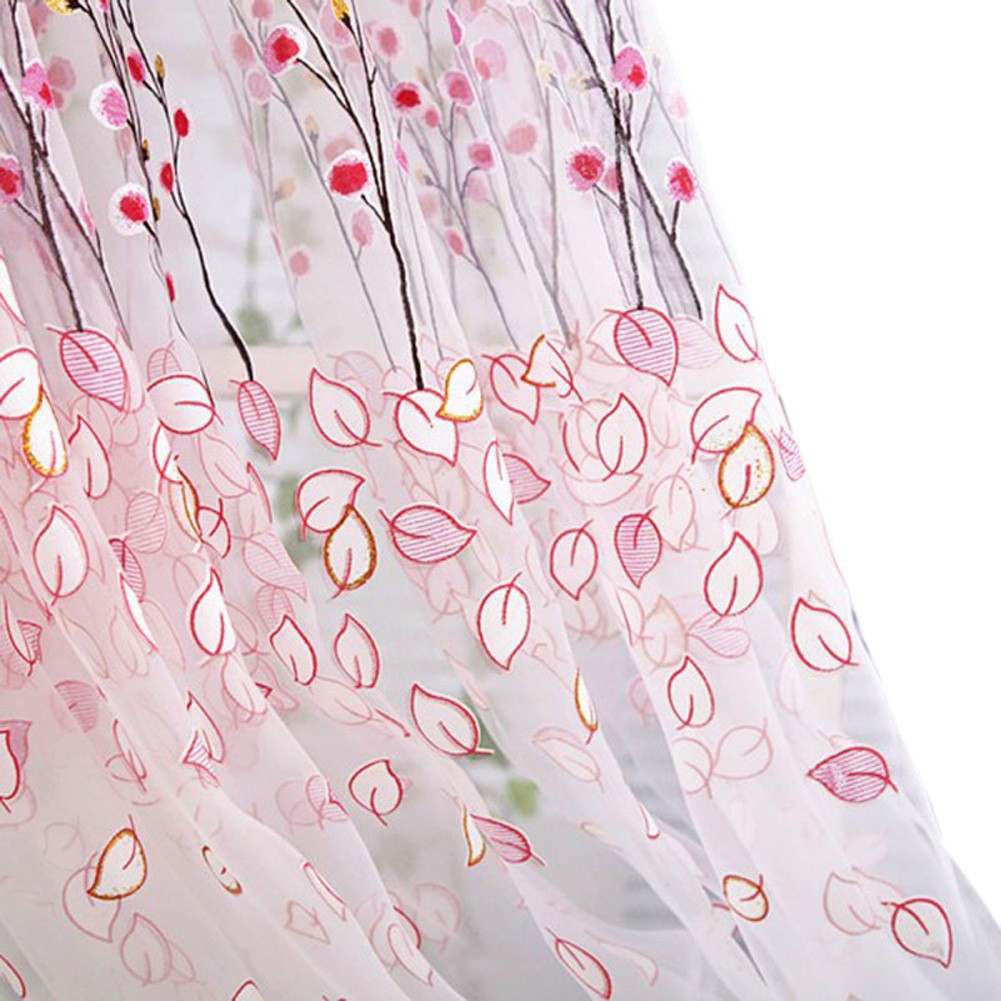 Rèm cửa bằng vải voan họa tiết hoa tuyệt đẹp