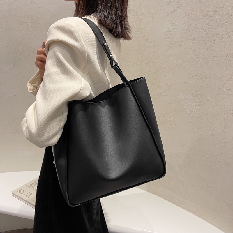 Túi đeo dưới cánh tay sức chứa lớn phong cách Nhật Bản cổ điển thời trang cho nữ 2021