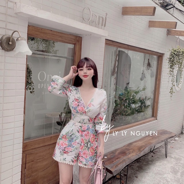 Jumpsuit hoa viền ren dáng xinh