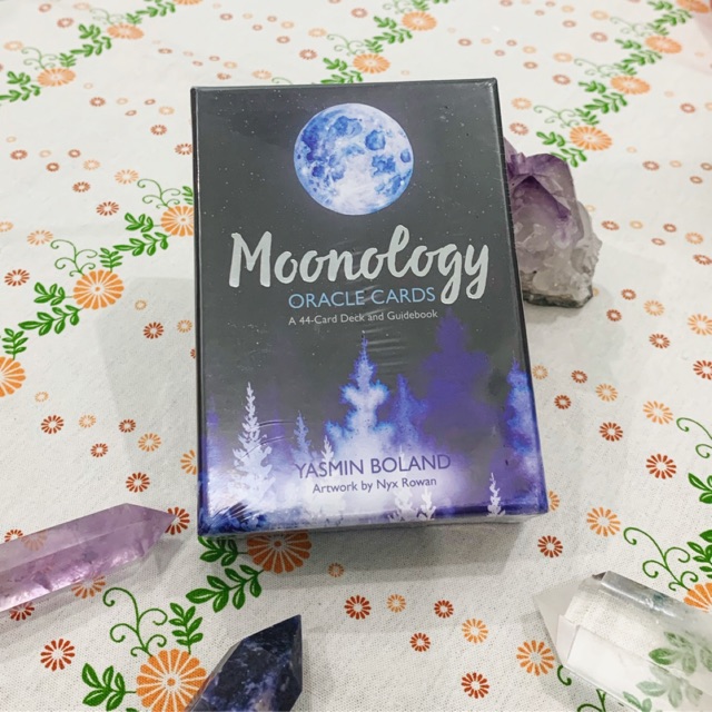 Bộ bài Moonology Oracle Cards: A 44-Card Moon Astrology Oracle Deck NXB Hay House - Yasmin Boland