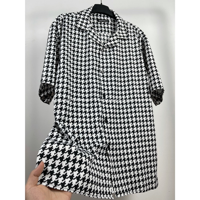 Áo sơ mi cộc tay unisex form rộng họa tiết CARO ziczac cho nam nữ | DUYHI