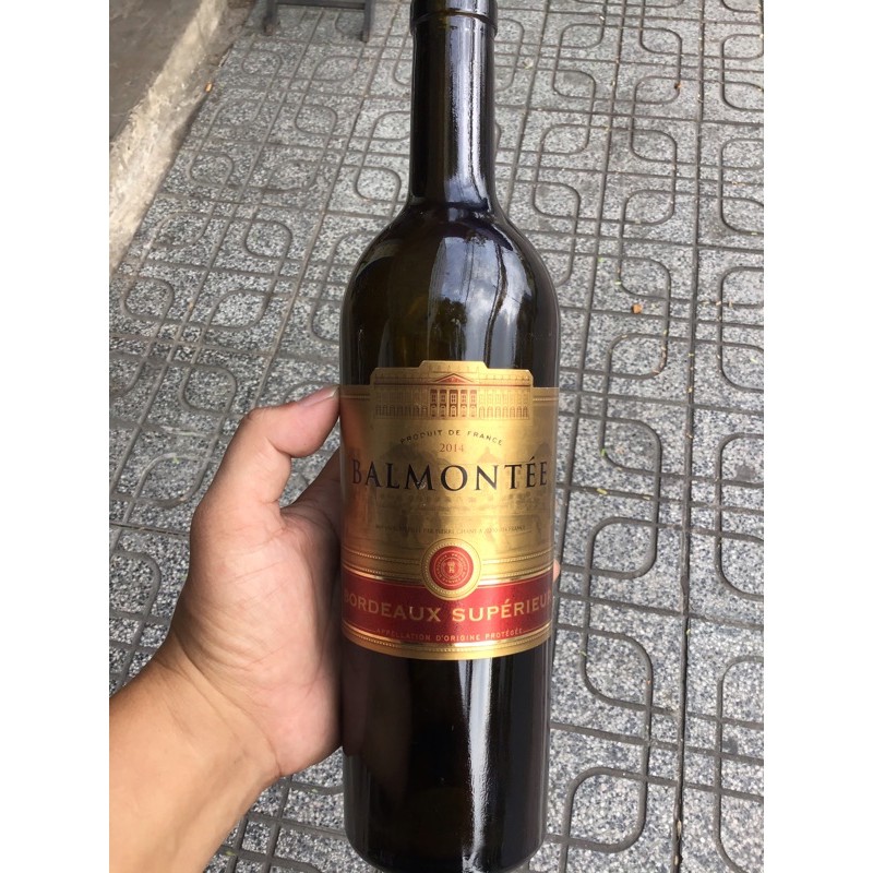 Vỏ chai rượu Balmontee