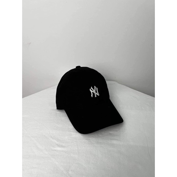 Nón lưỡi trai chính hãng