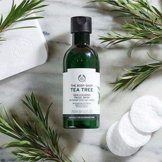 Nước hoa hồng Toner The Body Shop Tea Tree Skin Clearing Mattifying