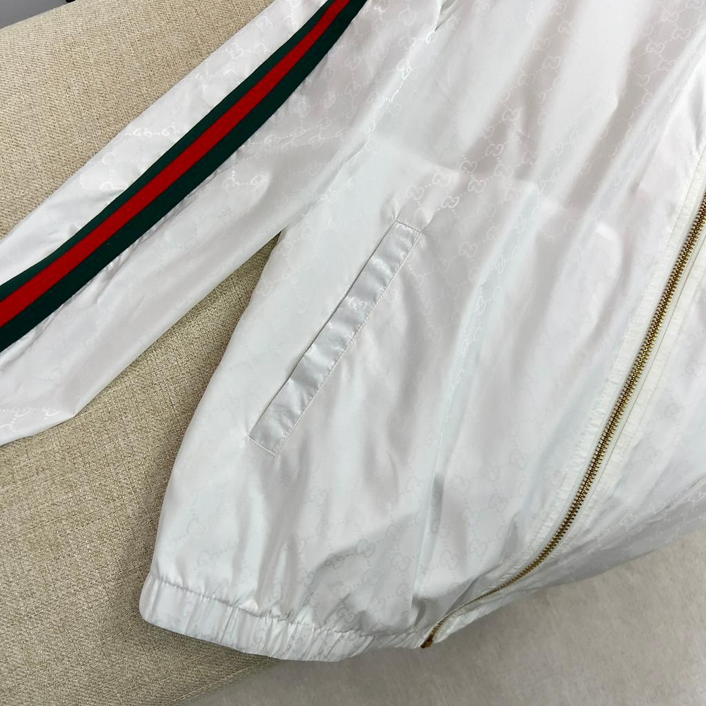 Áo khoác gió thời trang cao cấp Gucci GG GC phong cách trẻ trung, cá tính