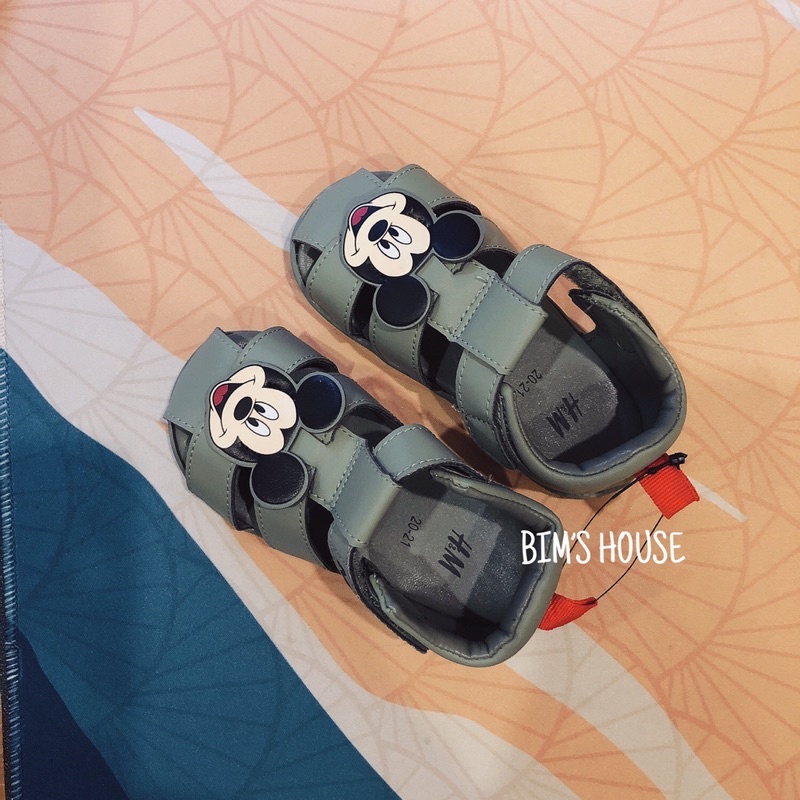Sandal hm bé trai