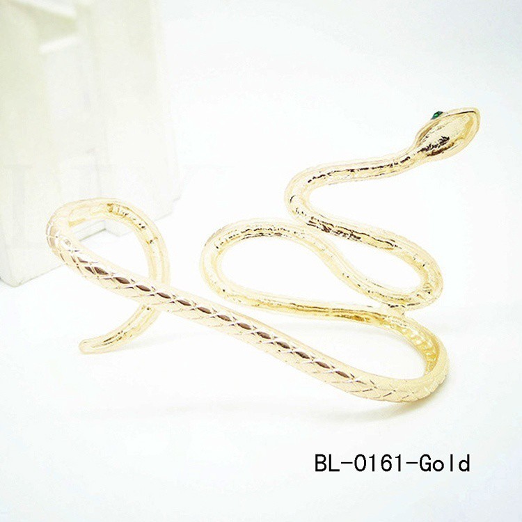 Vòng tay hình rắn cá tính độc đáo