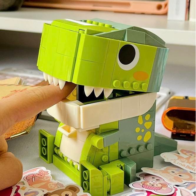 Đồ chơi lắp ráp hình hộp bút khủng long JAKI