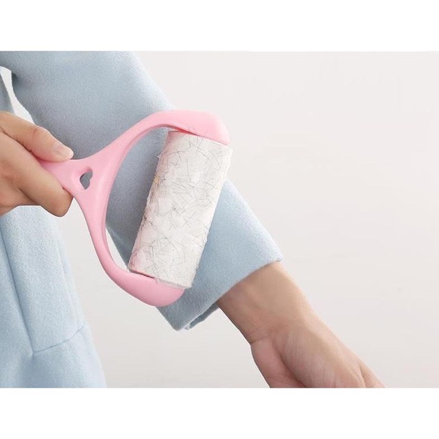 CÂY LĂN BỤI QUẦN ÁO HỒNG KÈM THÊM 2 CUỘN LĂN BỤI mã hàng hot