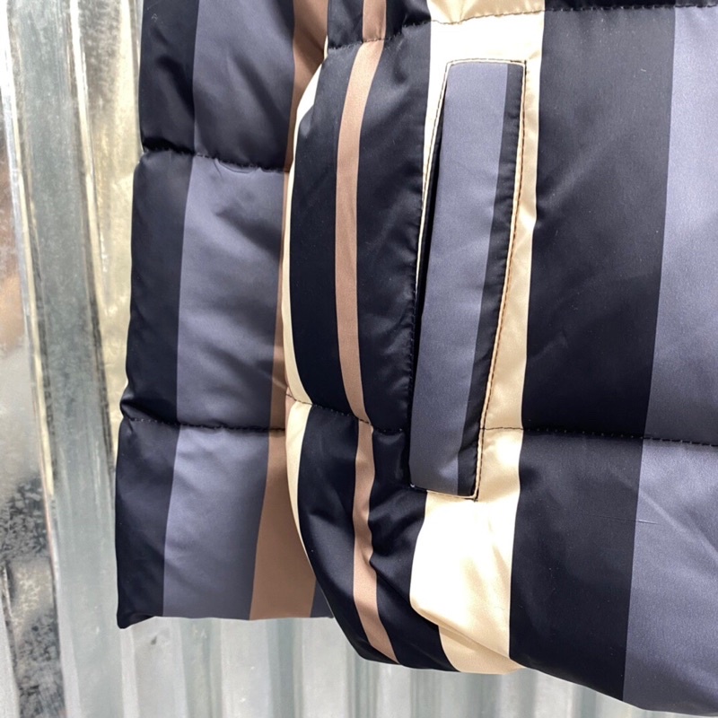 Áo khoác phao, áo khoác đại hàn siêu nhẹ thương hiệu Balenciaga