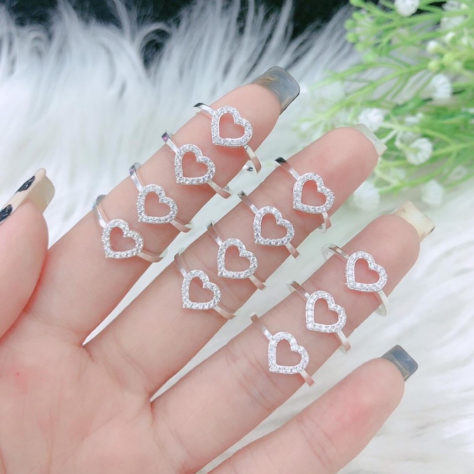 Nhẫn bạc nữ mặt trái tim đính đá nhỏ, chât liệu bạc ta sang trọng - Trang sức bạc Evasilver