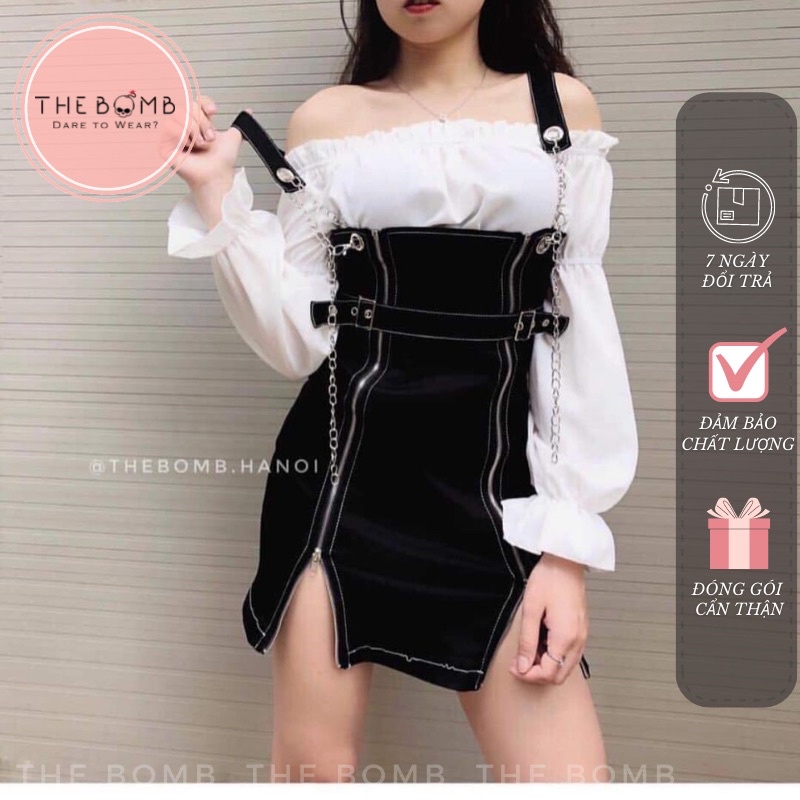 Yếm xích và áo trễ vai bèo trắng