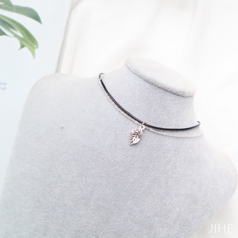 Vòng Cổ Choker Hai Lớp Mặt Hình Trái Tim/Lá Màu Đen Đơn Giản Thời Trang