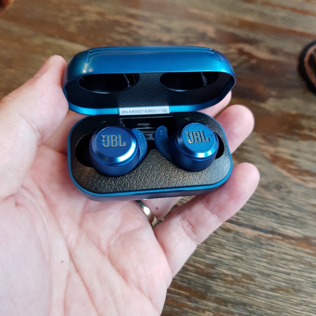 Tai nghe JBL T280TWS plus, bluetooth 5.0, kháng nước ipx5, bass cực sâu và căng