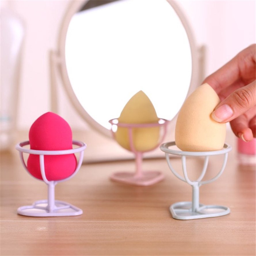 Kệ Nhựa Để Mút Tán Kem Nền Tiện Lợi